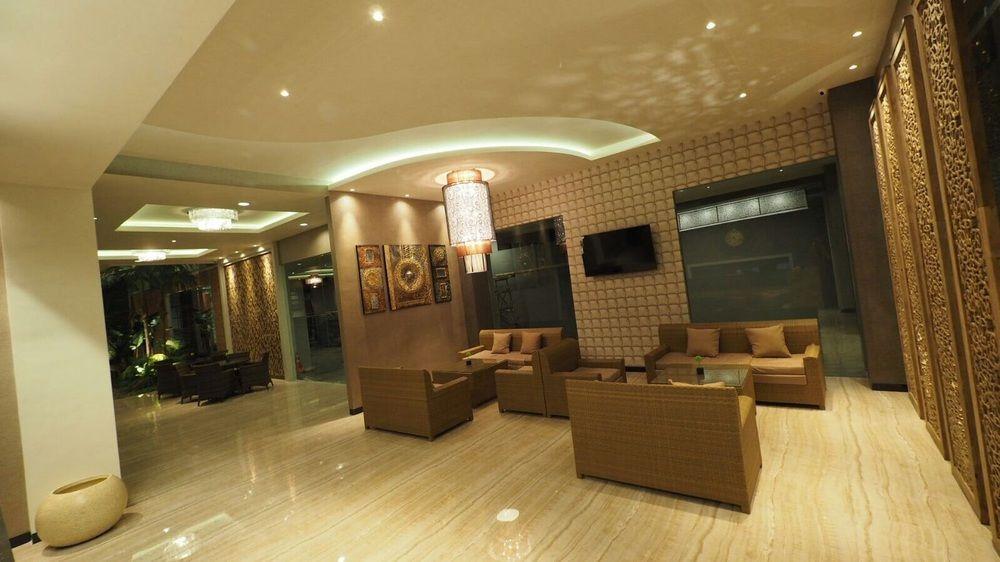 De Boutique Style Hotel Malang Exterior foto